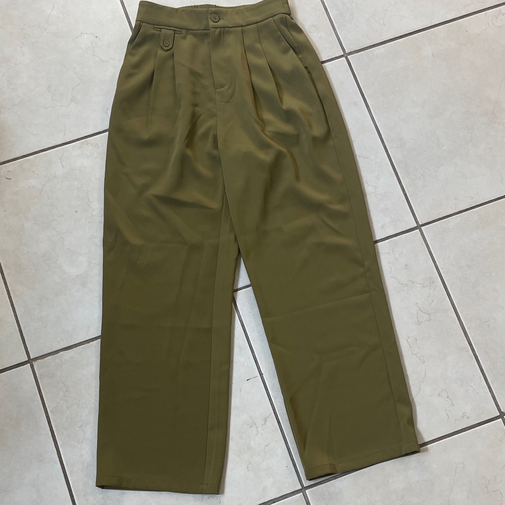 AHA SELECTED Olive Wide Leg Trousers